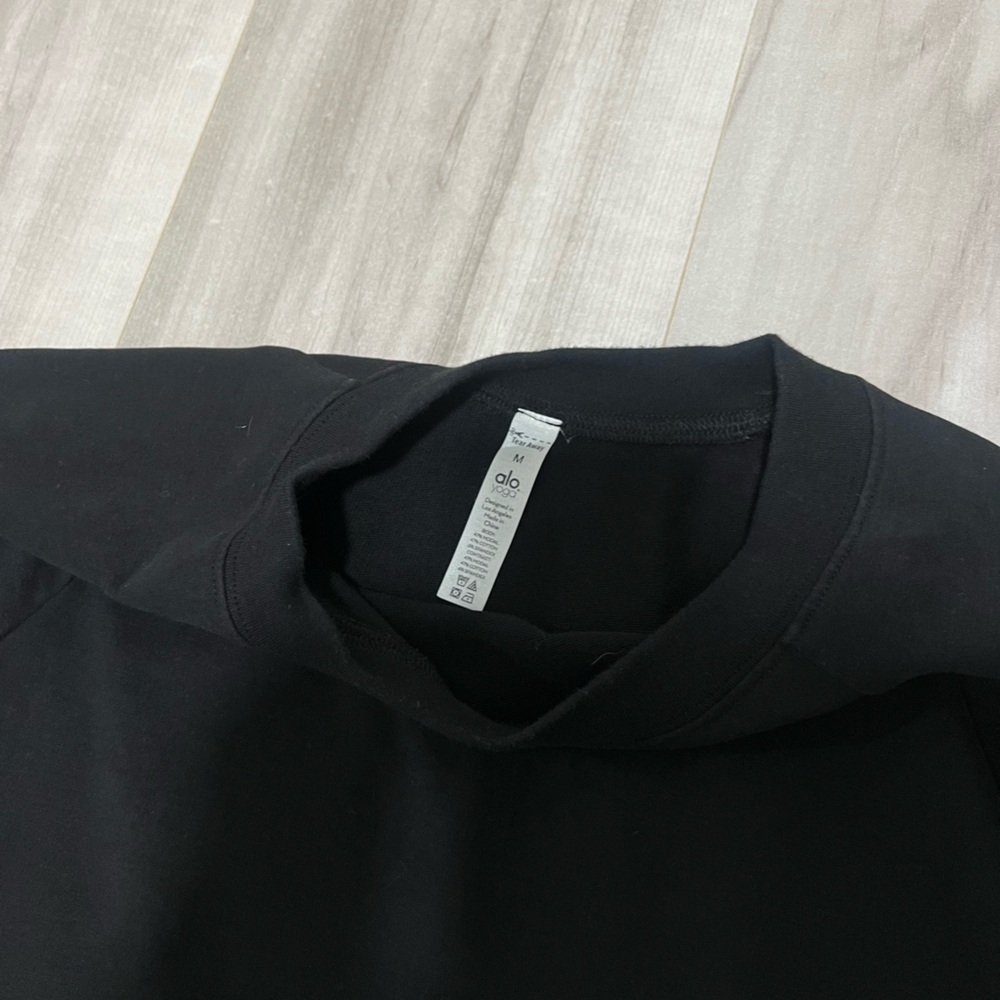 Alo cropped long sleeve - Picture 2 of 3